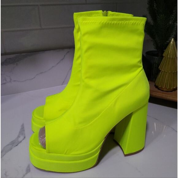 [H321] Fashion Nova 'Waiting On A Feeling' Platform Booties - Picture 8 of 10